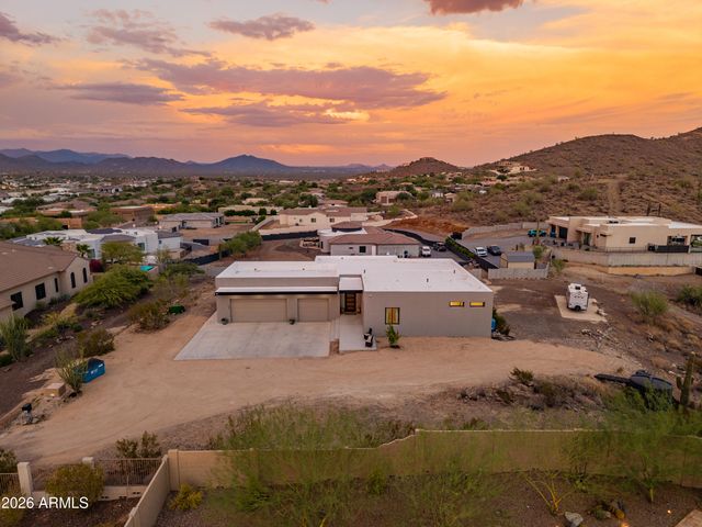 235 W ROCK VIEW Road, Phoenix, AZ 85085