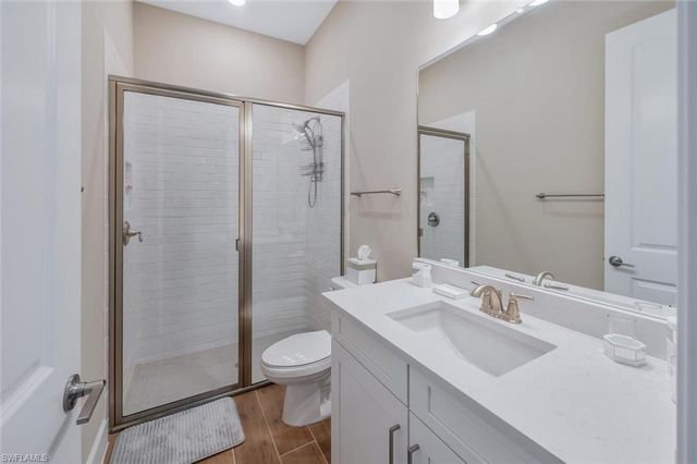 8448 Rosa CT, Naples, FL 34114