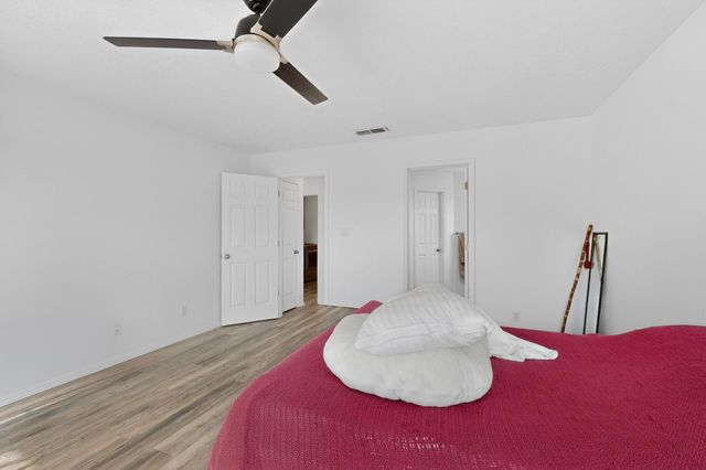 6715 Tierra Luna Court NW, Albuquerque, NM 87120
