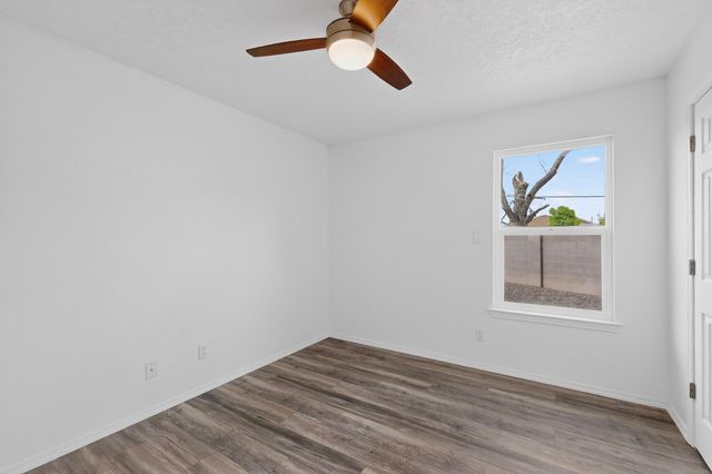 6715 Tierra Luna Court NW, Albuquerque, NM 87120