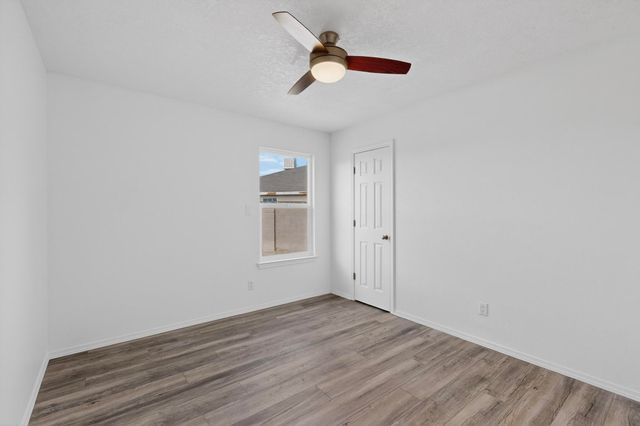 6715 Tierra Luna Court NW, Albuquerque, NM 87120