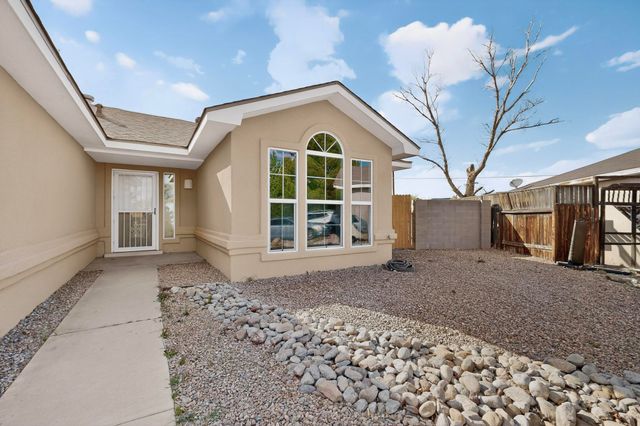 6715 Tierra Luna Court NW, Albuquerque, NM 87120