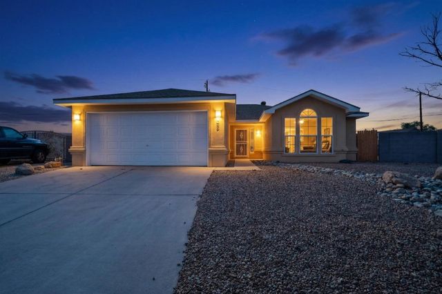 6715 Tierra Luna Court NW, Albuquerque, NM 87120