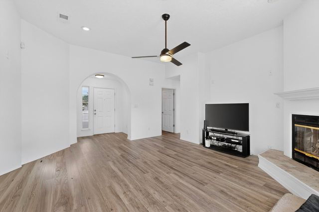 6715 Tierra Luna Court NW, Albuquerque, NM 87120