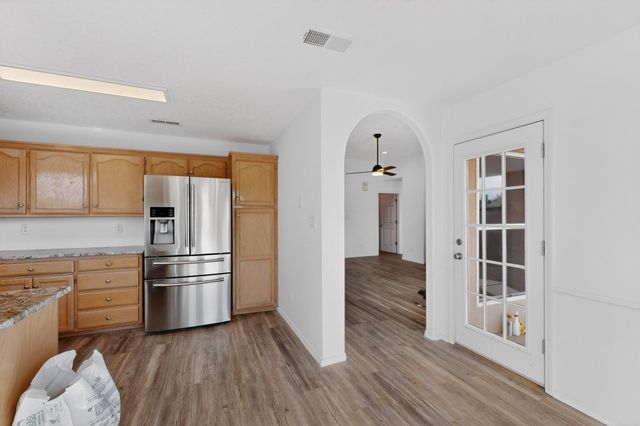 6715 Tierra Luna Court NW, Albuquerque, NM 87120