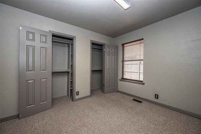 2012 Yellowstone Drive, Yukon, OK 73099