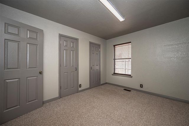 2012 Yellowstone Drive, Yukon, OK 73099