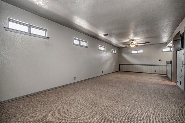 2012 Yellowstone Drive, Yukon, OK 73099