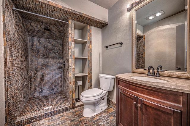 2012 Yellowstone Drive, Yukon, OK 73099