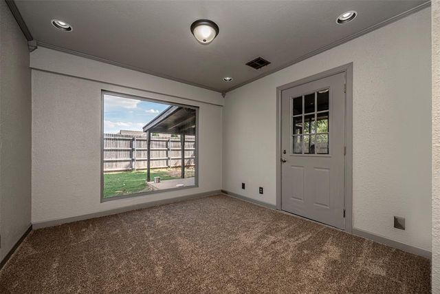 2012 Yellowstone Drive, Yukon, OK 73099