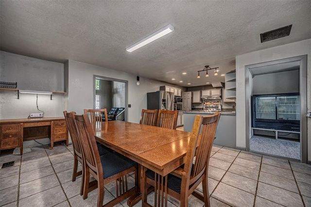 2012 Yellowstone Drive, Yukon, OK 73099