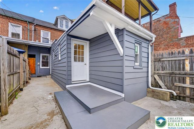 948 West Chew Street, Allentown City, PA 18102