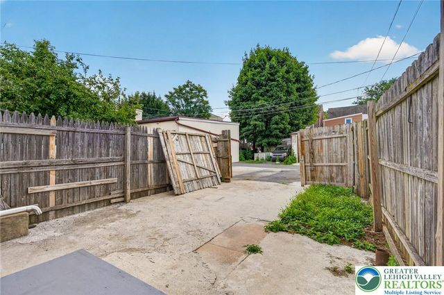 948 West Chew Street, Allentown City, PA 18102