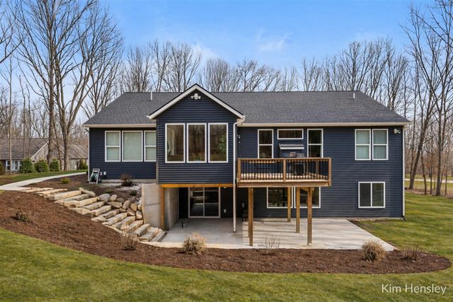 8780 Bentham Court, Rockford, MI 49341