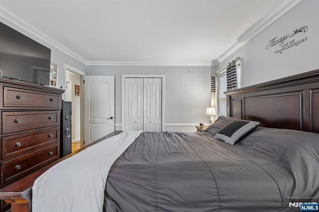 49 Pancake Hollow Drive, Wayne, NJ 07470