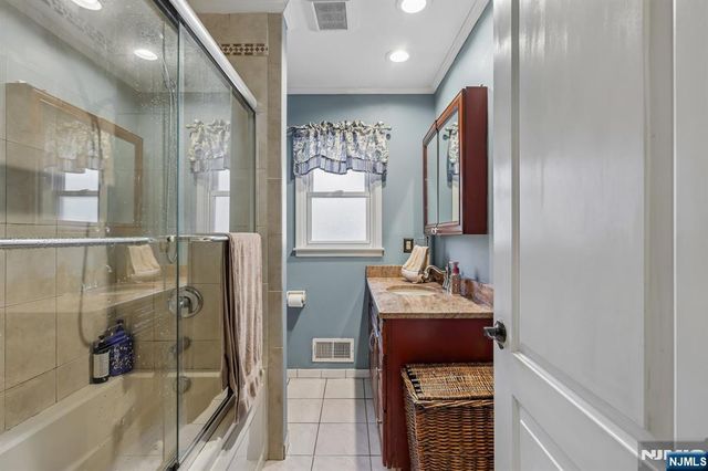 49 Pancake Hollow Drive, Wayne, NJ 07470