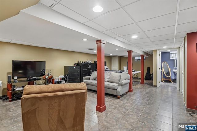 49 Pancake Hollow Drive, Wayne, NJ 07470