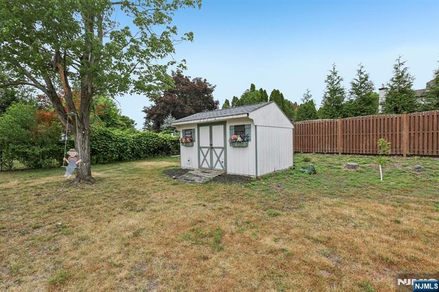 49 Pancake Hollow Drive, Wayne, NJ 07470