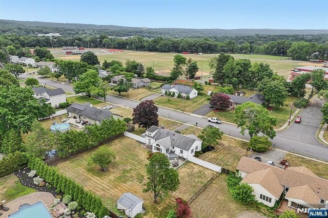 49 Pancake Hollow Drive, Wayne, NJ 07470