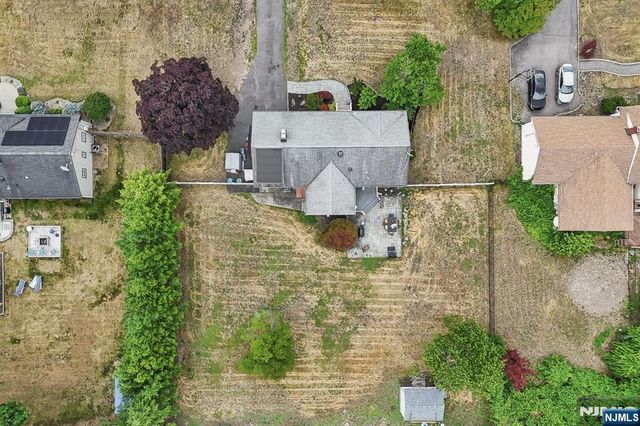 49 Pancake Hollow Drive, Wayne, NJ 07470