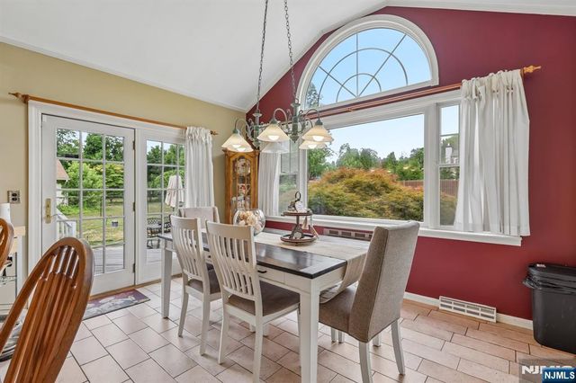 49 Pancake Hollow Drive, Wayne, NJ 07470
