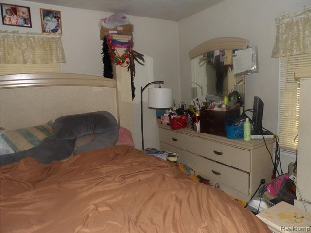 10945 Peerless Street, Detroit, MI 48224