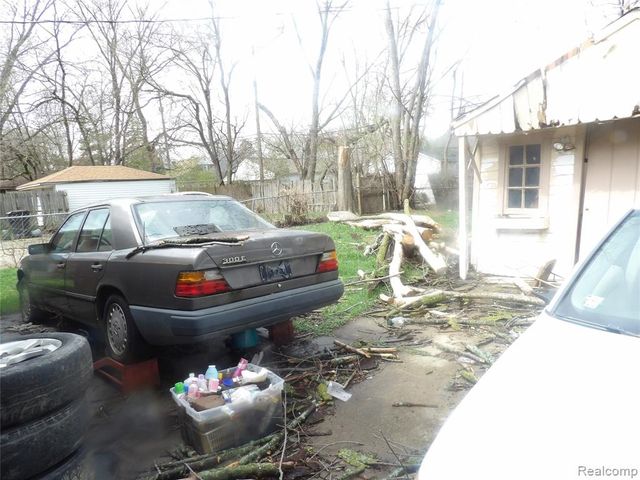 10945 Peerless Street, Detroit, MI 48224