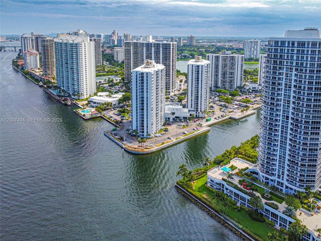 20505 E Country Club Dr 931, Aventura, FL 33180