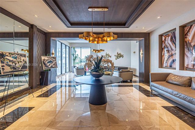 20505 E Country Club Dr 931, Aventura, FL 33180