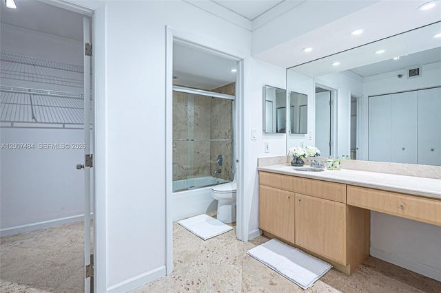 20505 E Country Club Dr 931, Aventura, FL 33180