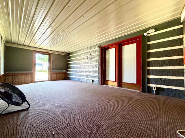 2595 Old State Rd 37 N Highway, Bedford, IN 47421