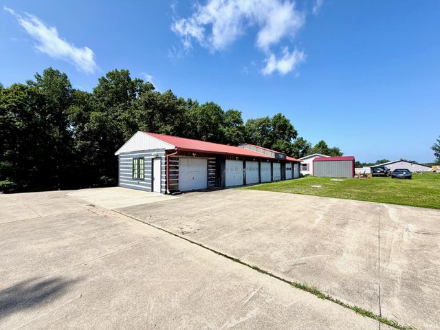 2595 Old State Rd 37 N Highway, Bedford, IN 47421
