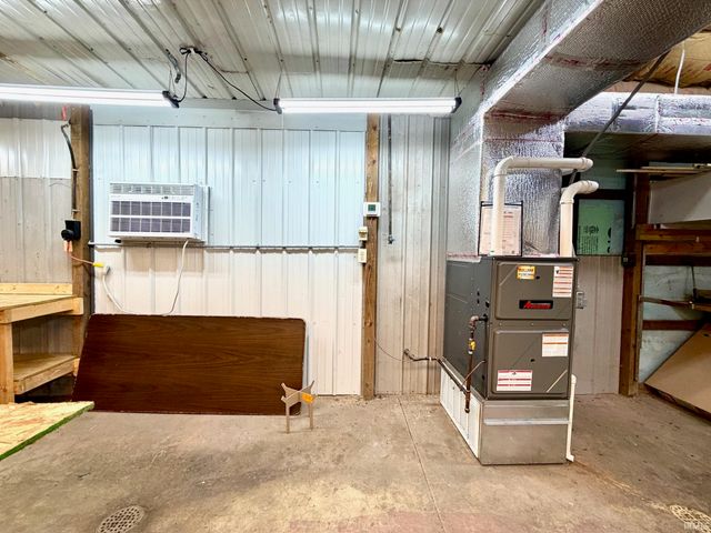 2595 Old State Rd 37 N Highway, Bedford, IN 47421