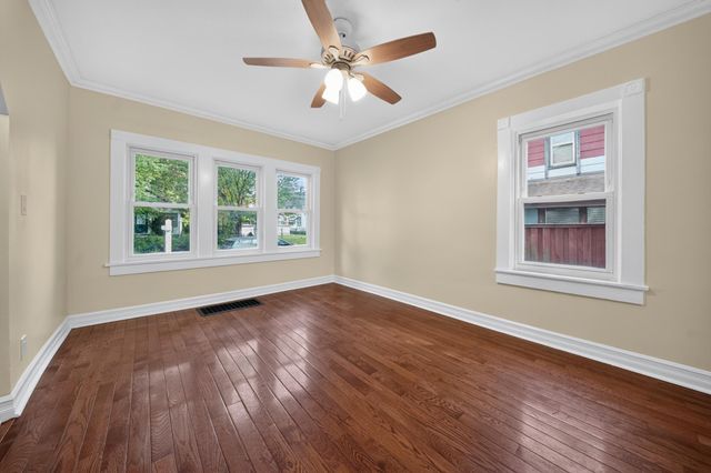 3947 Dupont Avenue N, Minneapolis, MN 55412