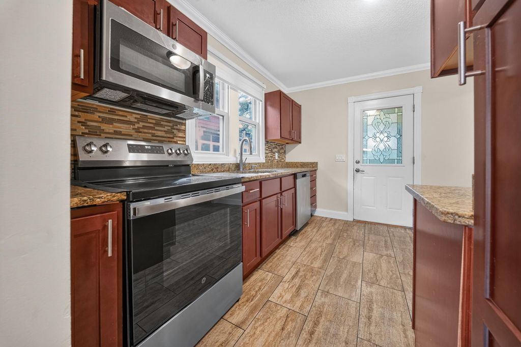 3947 Dupont Avenue N, Minneapolis, MN 55412 — photo 3