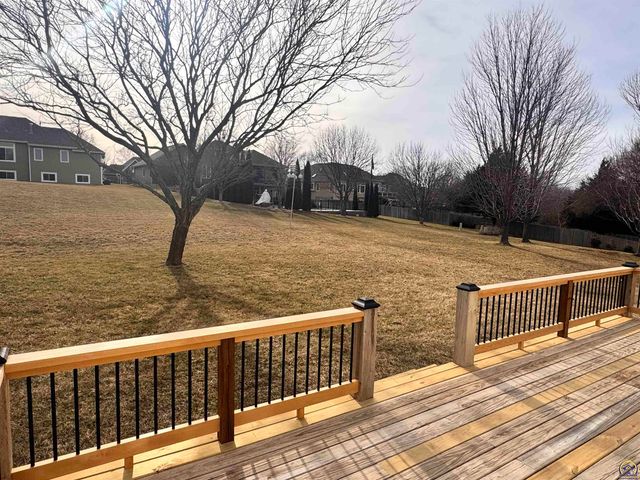 7413 SW Falcon ST, Topeka, KS 66614