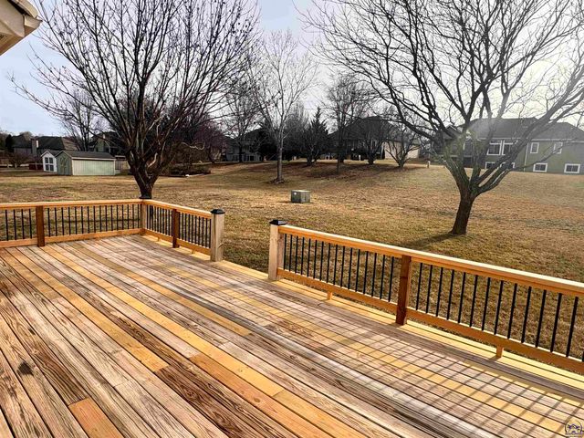 7413 SW Falcon ST, Topeka, KS 66614