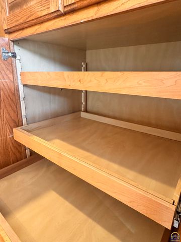 7413 SW Falcon ST, Topeka, KS 66614