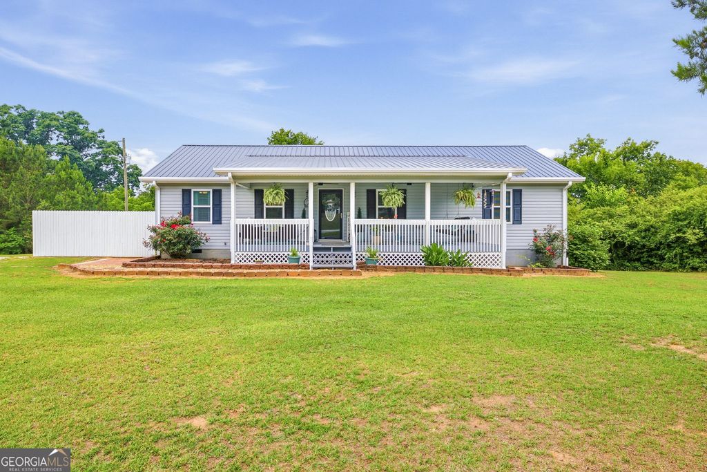 1841 Hunters Creek Road, Toccoa, GA 30577