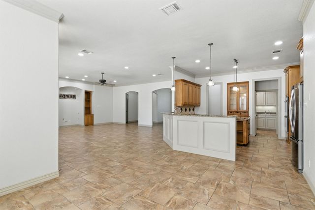 221 Arapahoe Ridge, Weatherford, TX 76087