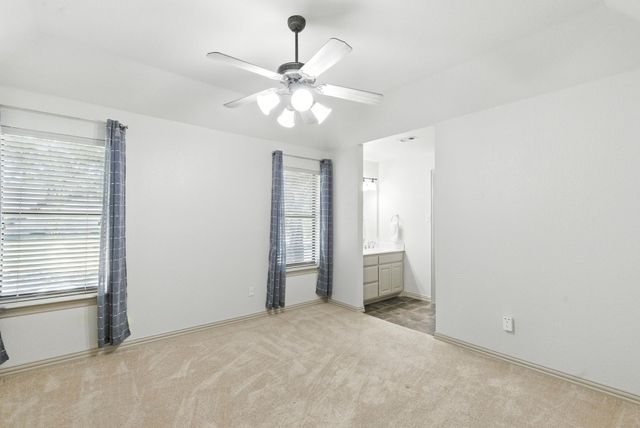 221 Arapahoe Ridge, Weatherford, TX 76087