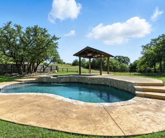 221 Arapahoe Ridge, Weatherford, TX 76087