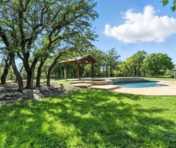 221 Arapahoe Ridge, Weatherford, TX 76087