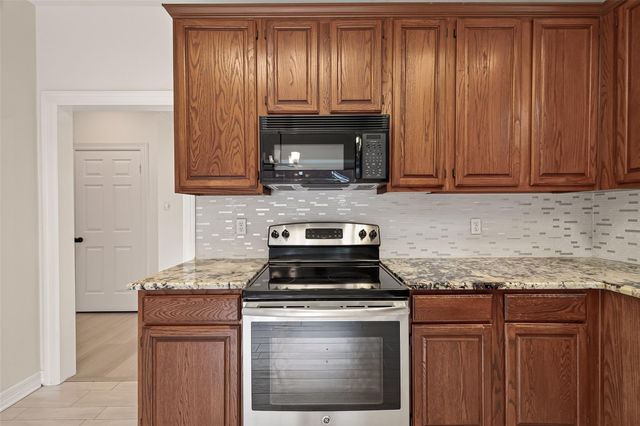14139 Swallowfield Drive, Houston, TX 77077