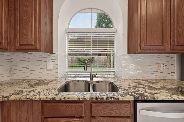 14139 Swallowfield Drive, Houston, TX 77077