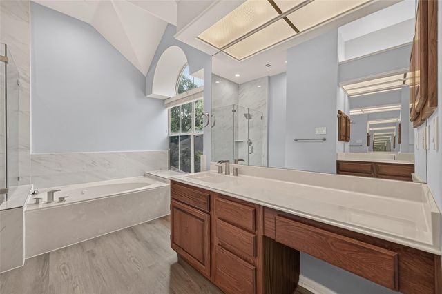 14139 Swallowfield Drive, Houston, TX 77077
