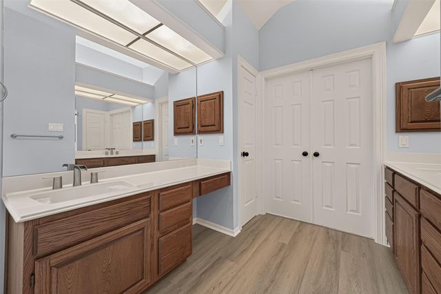 14139 Swallowfield Drive, Houston, TX 77077