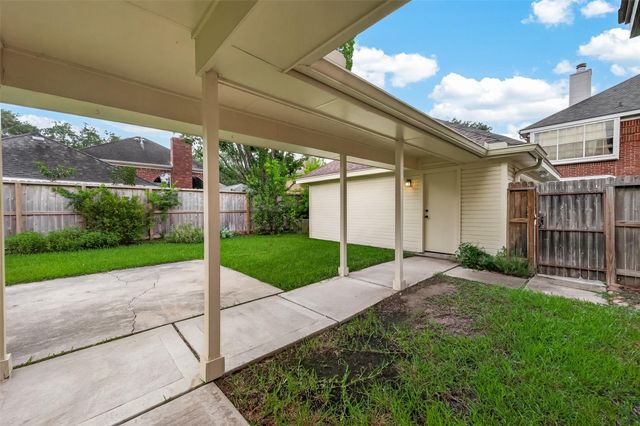 14139 Swallowfield Drive, Houston, TX 77077