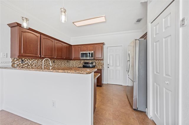 27460 SW 138th Path, Homestead, FL 33032