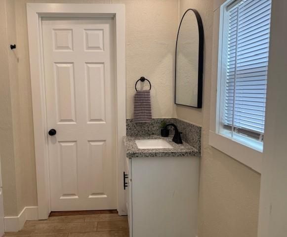 9569 Phelan Cir, Delhi, CA 95315